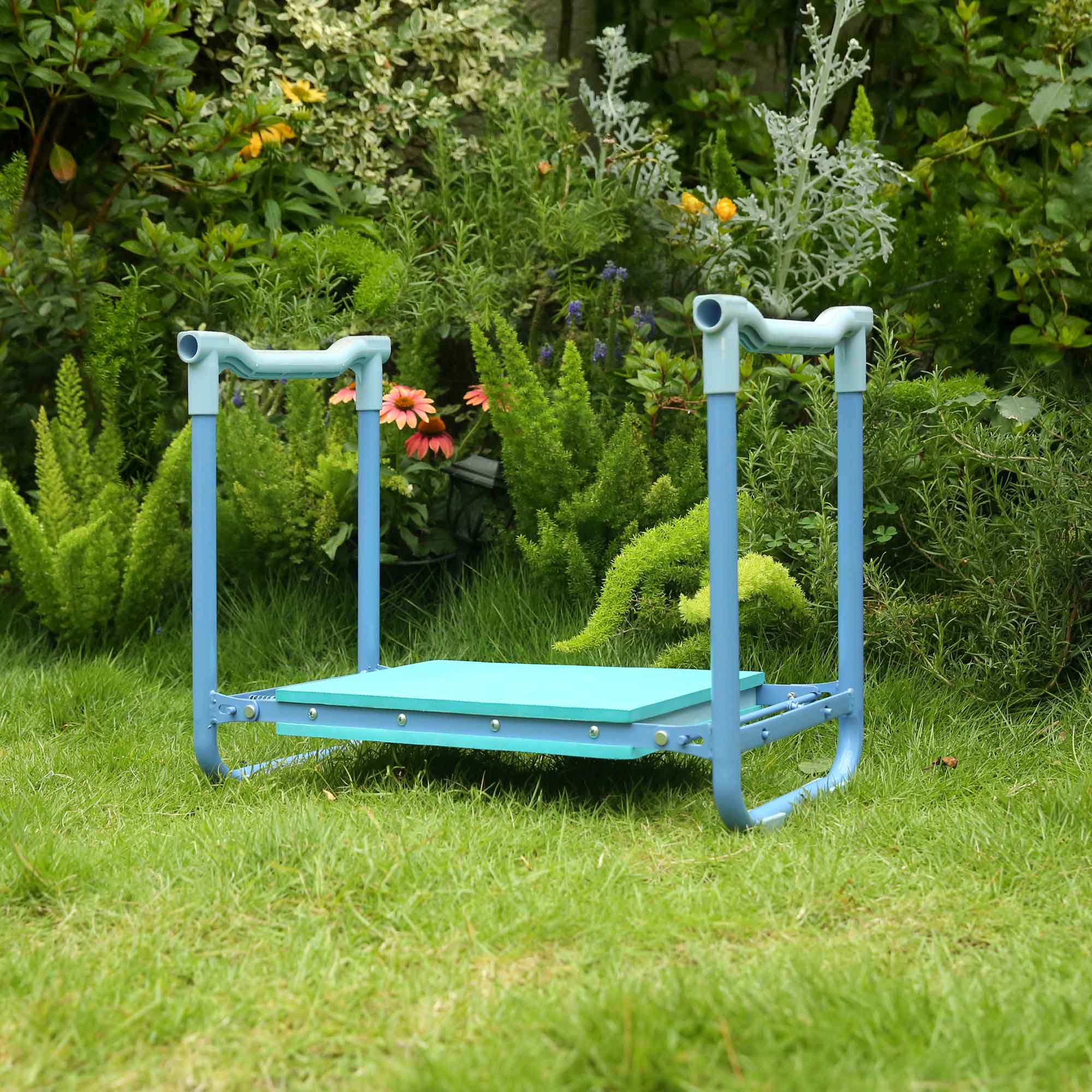 blue garden kneeler with handles 