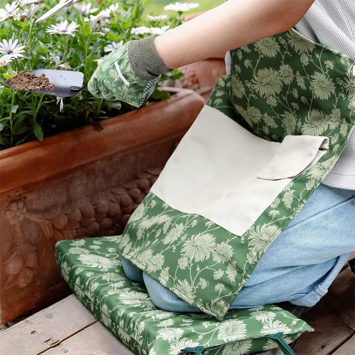 garden kneeling pad with handles details