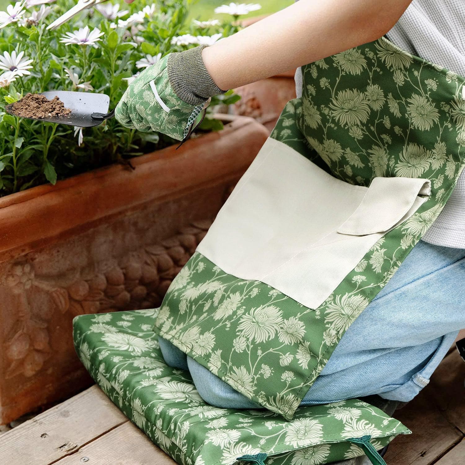 best garden tool set with kneeling pad