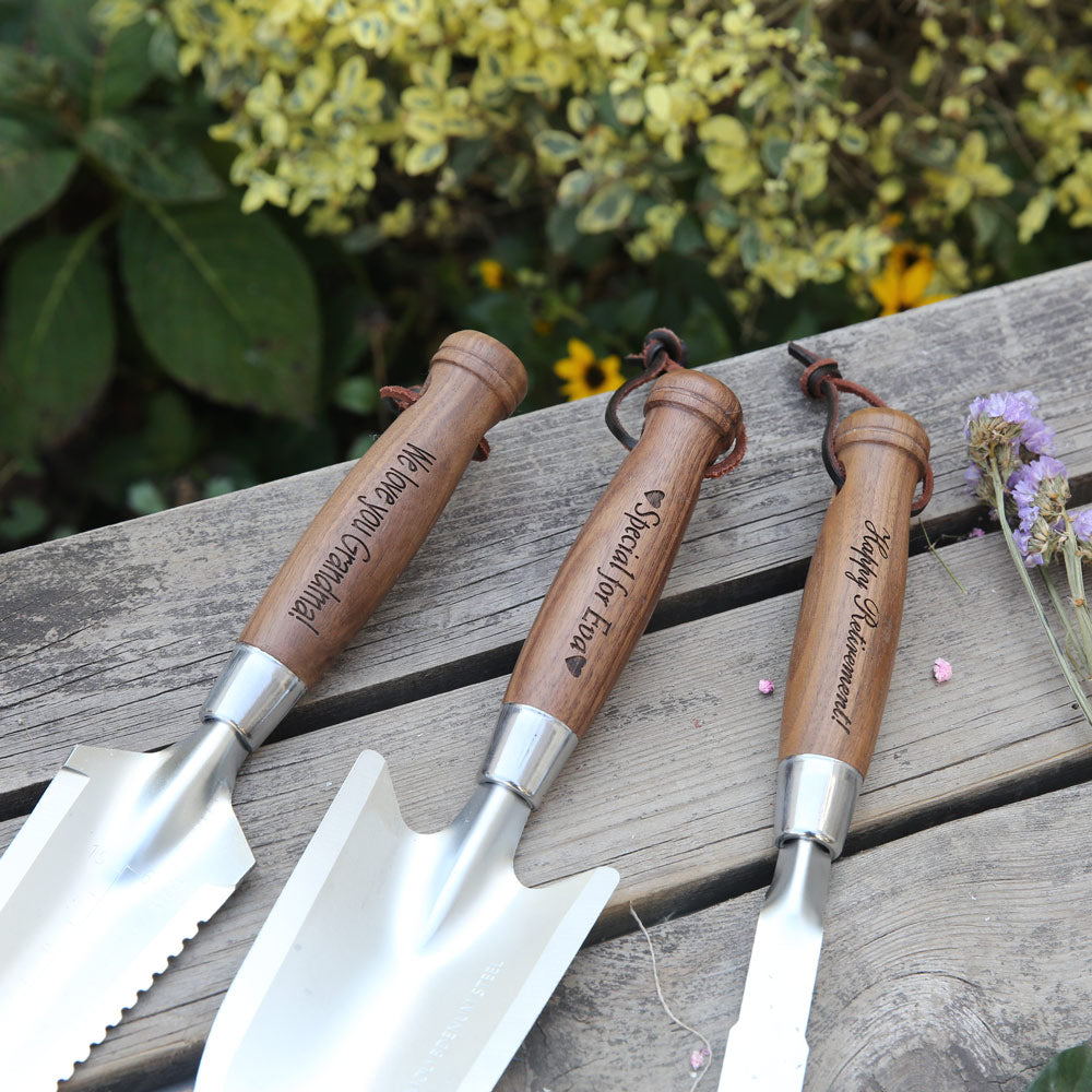 engraved garden trowel Personalized Gardening Gifts Set|Personalized Garden Tools – Jardineer
